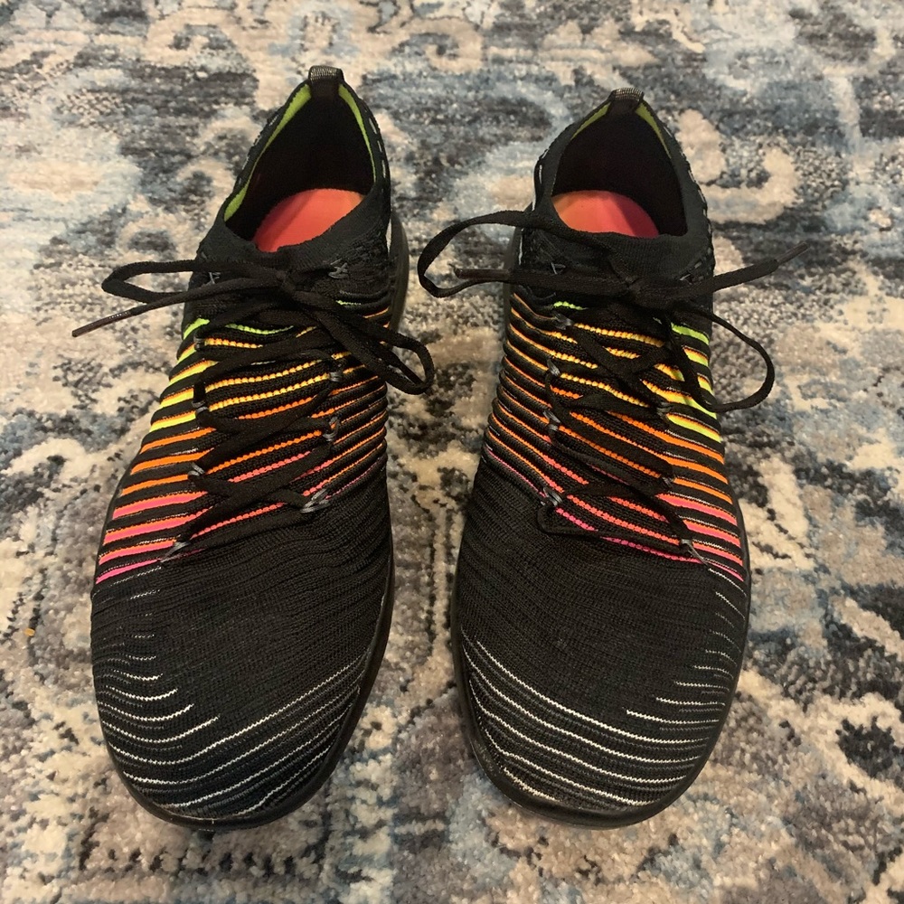Nike tennis shoes